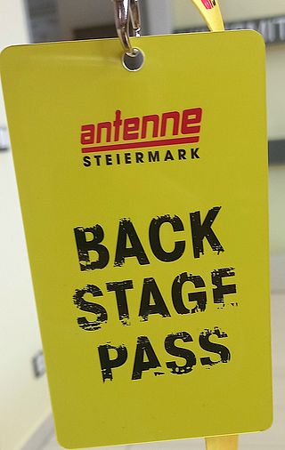 Bildtext: Backstage Pass für Antenne Steiermark.