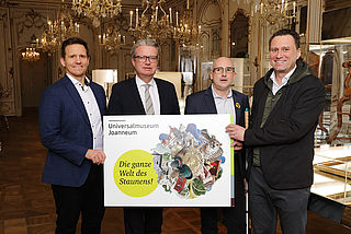 Bildtext: Die beiden Geschäftsführer des Universalmuseum Joanneum, Landeshauptsmann Drexler und Obmann Christian Schoier